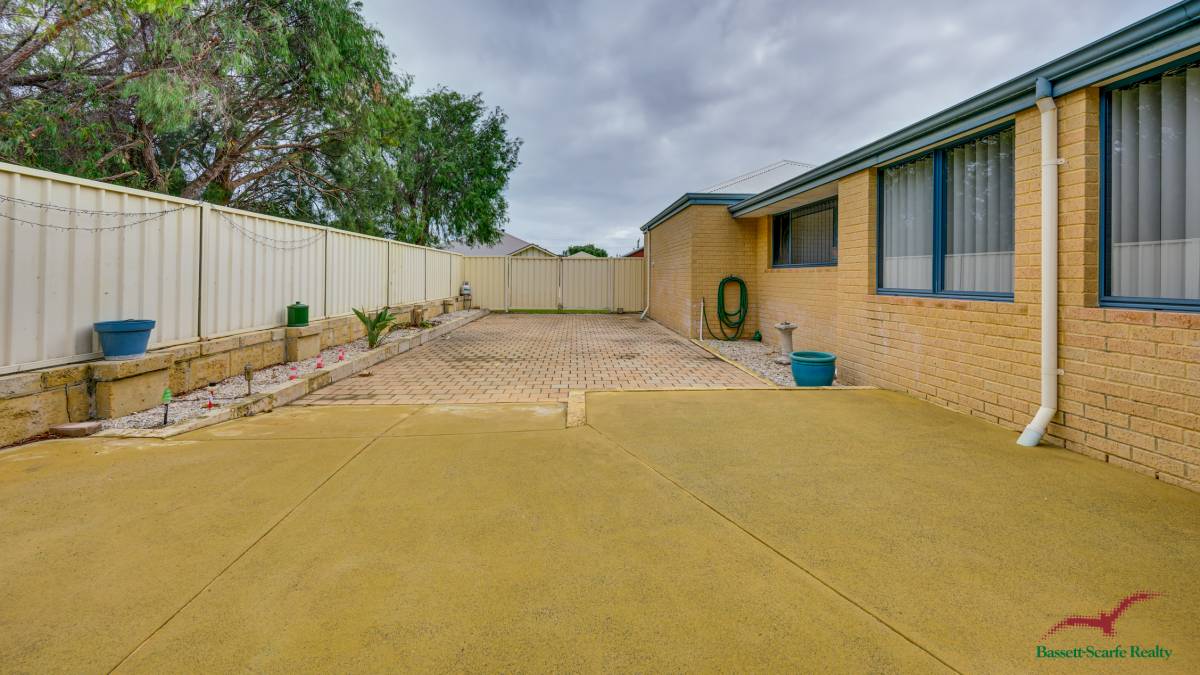 10 Dunsborough Court, Dawesville, WA 6211 AUS