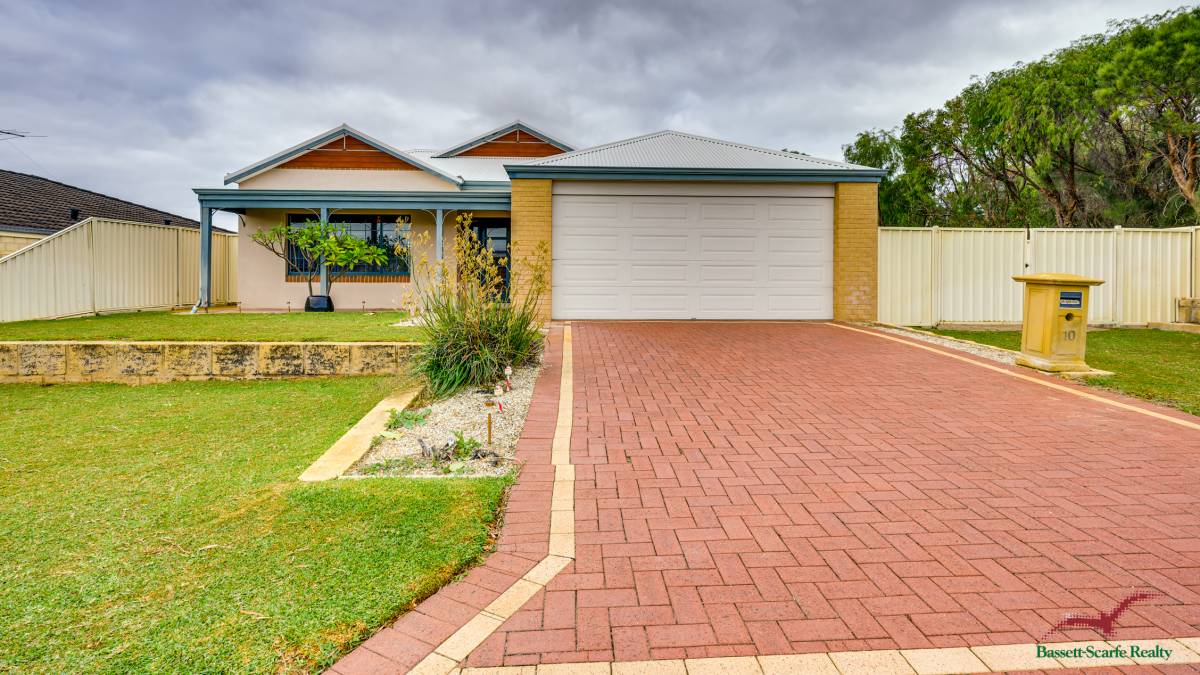 10 Dunsborough Court, Dawesville, WA 6211 AUS