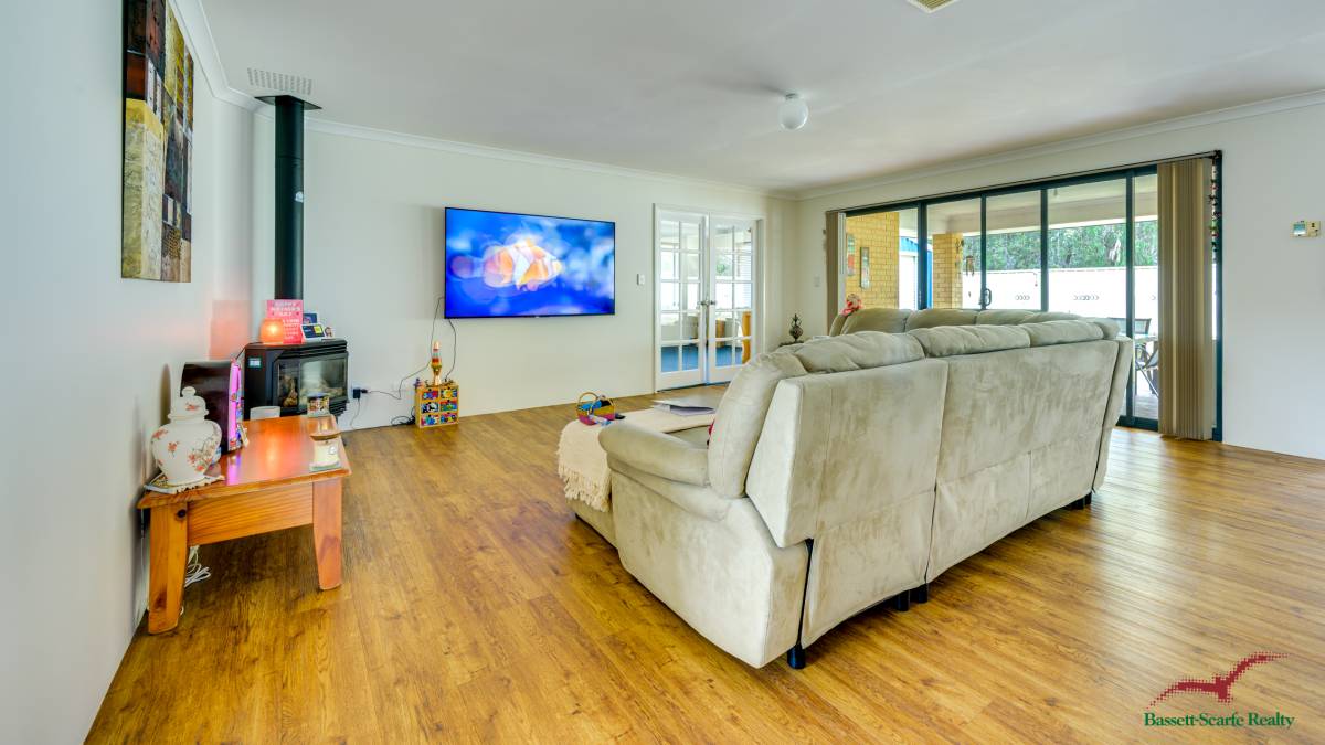 10 Dunsborough Court, Dawesville, WA 6211 AUS