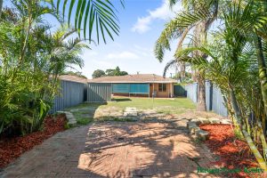 1/7 Yanagin Road, Greenfields, WA 6210 AUS
