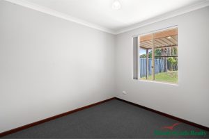 1/7 Yanagin Road, Greenfields, WA 6210 AUS