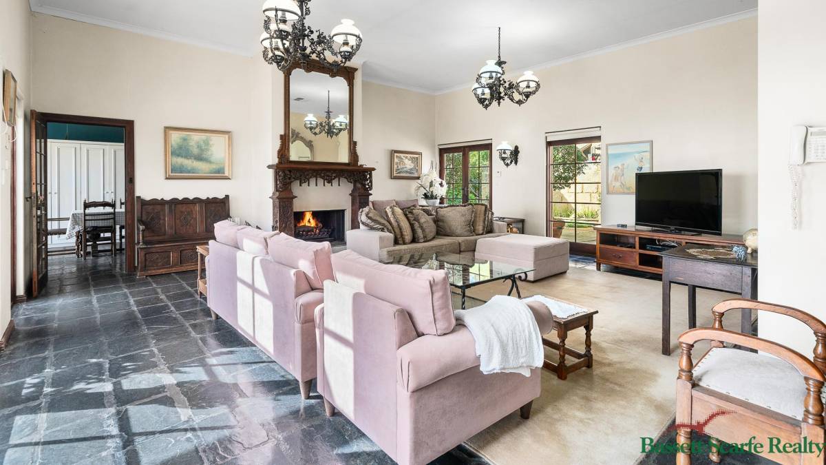 2 Merle Street, Mandurah, WA 6210 AUS