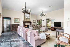 2 Merle Street, Mandurah, WA 6210 AUS