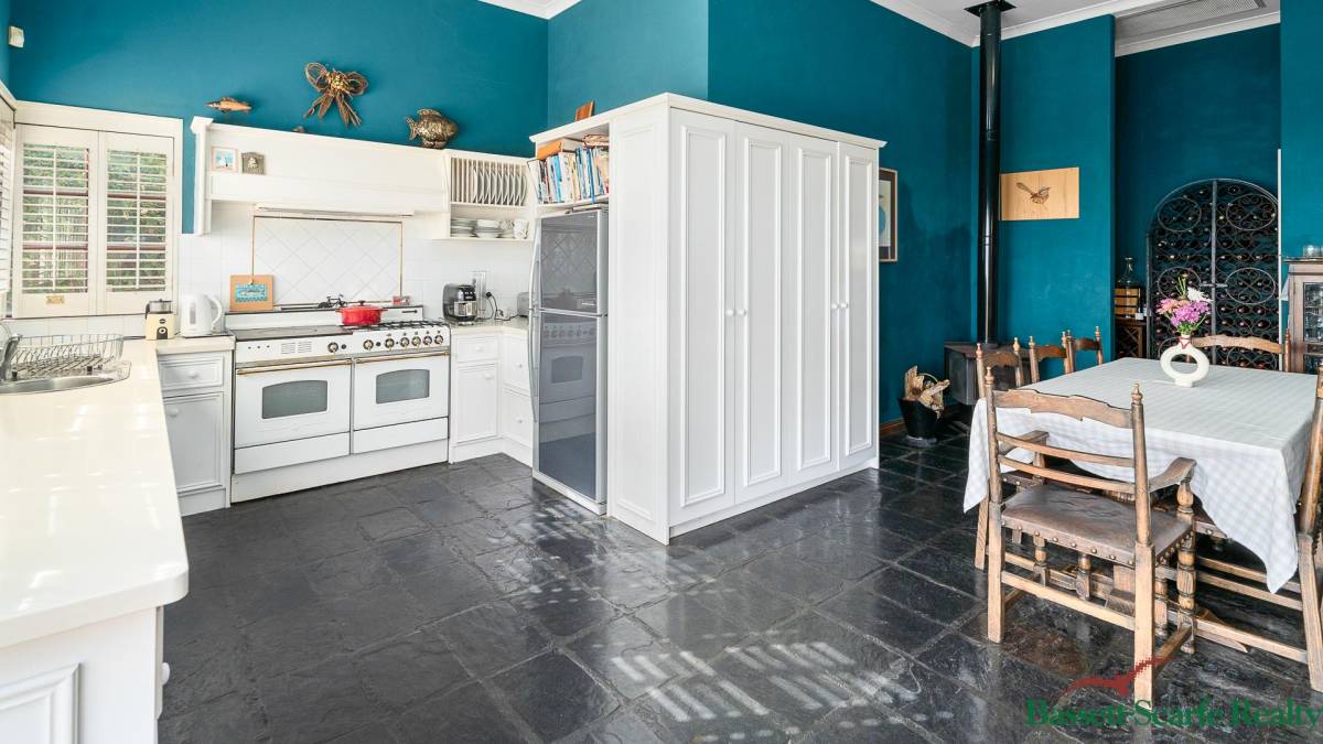 2 Merle Street, Mandurah, WA 6210 AUS
