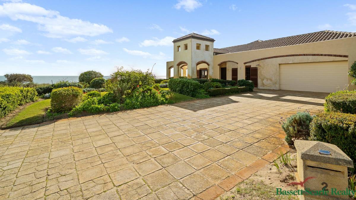 2 Merle Street, Mandurah, WA 6210 AUS
