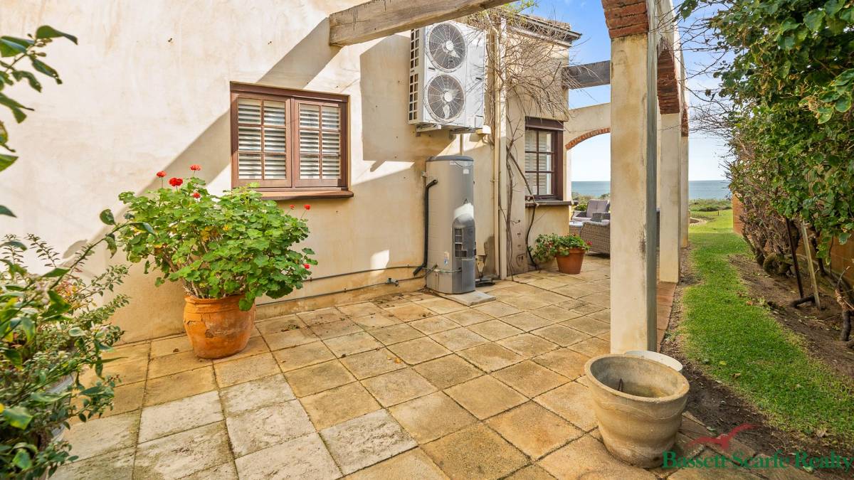 2 Merle Street, Mandurah, WA 6210 AUS