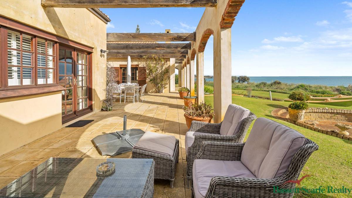 2 Merle Street, Mandurah, WA 6210 AUS