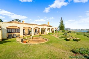 2 Merle Street, Mandurah, WA 6210 AUS