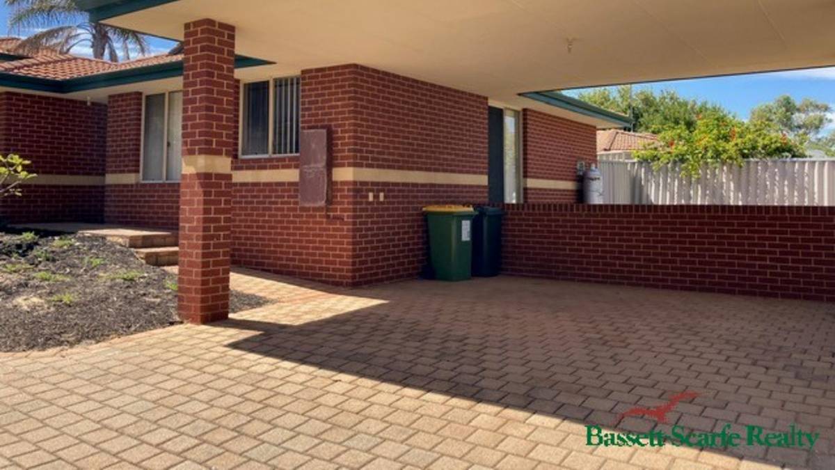 10 Valley Road, Halls Head, WA 6210 AUS