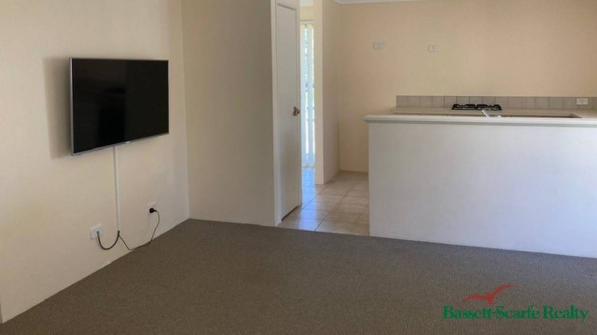 10 Valley Road, Halls Head, WA 6210 AUS