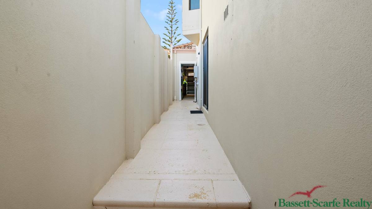 17 Port Quays, Wannanup, WA 6210 AUS