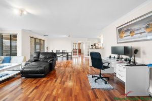 27 Marsdenia Road, HALLS HEAD, WA 6210 AUS