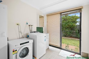 27 Marsdenia Road, HALLS HEAD, WA 6210 AUS