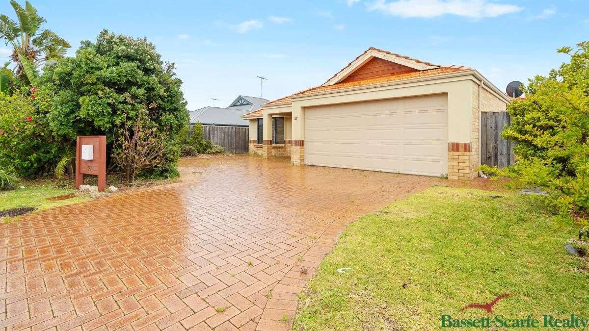 27 Marsdenia Road, HALLS HEAD, WA 6210 AUS