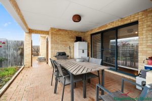 27 Marsdenia Road, HALLS HEAD, WA 6210 AUS