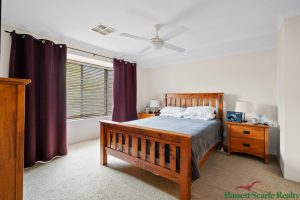 27 Marsdenia Road, HALLS HEAD, WA 6210 AUS