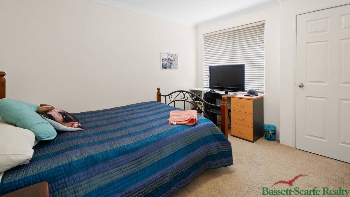 27 Marsdenia Road, HALLS HEAD, WA 6210 AUS