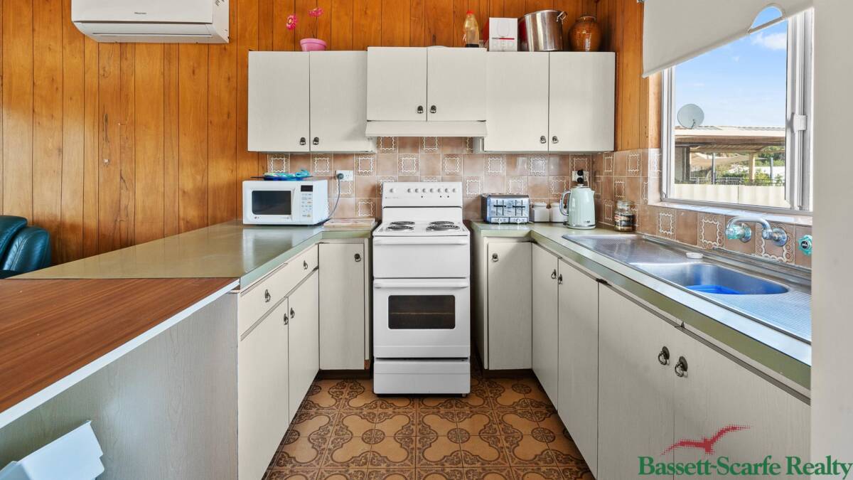 48 Janis Street, Halls Head, WA 6210 AUS