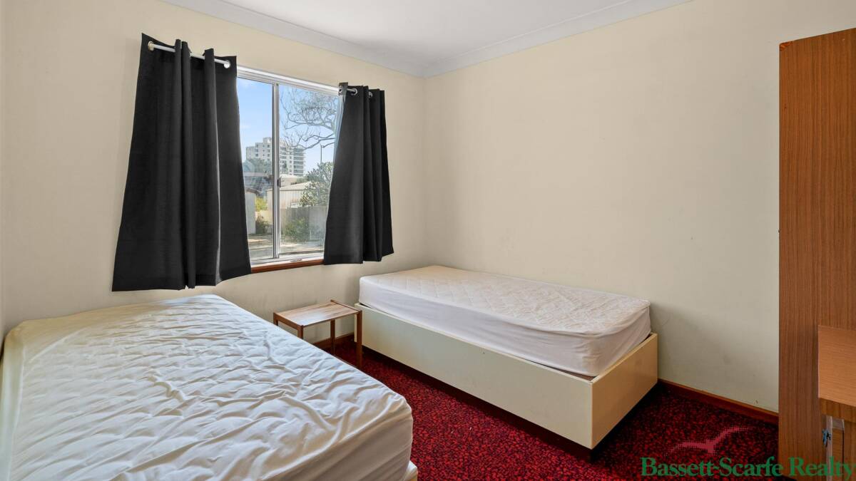 48 Janis Street, Halls Head, WA 6210 AUS