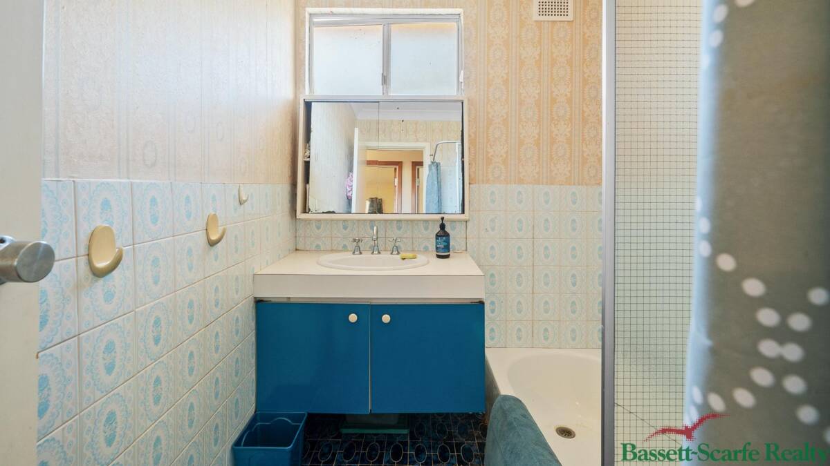 48 Janis Street, Halls Head, WA 6210 AUS