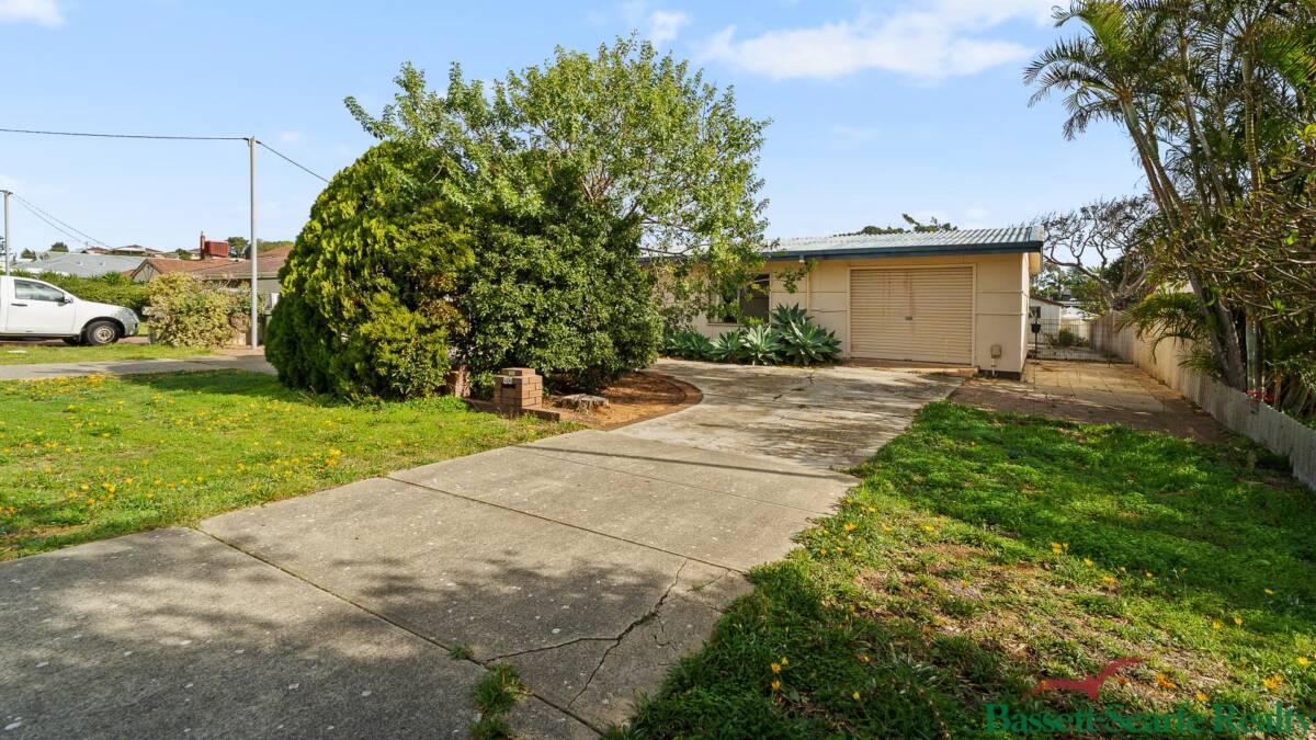 48 Janis Street, Halls Head, WA 6210 AUS