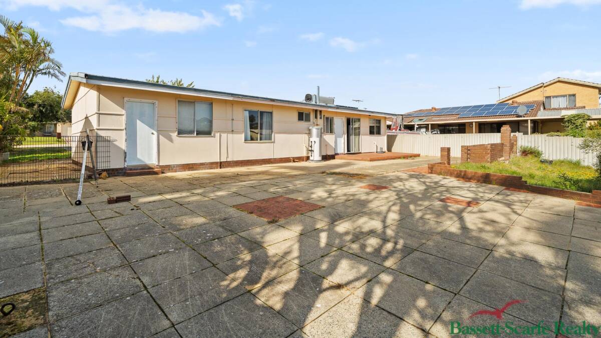 48 Janis Street, Halls Head, WA 6210 AUS
