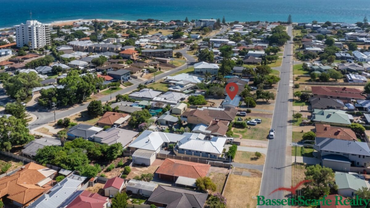 48 Janis Street, Halls Head, WA 6210 AUS