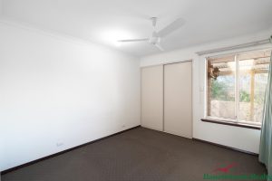 8/7 Kilkenny Gardens, Halls Head, WA 6210 AUS