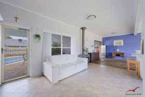 82 Leighton Road, Halls Head, WA 6210 AUS