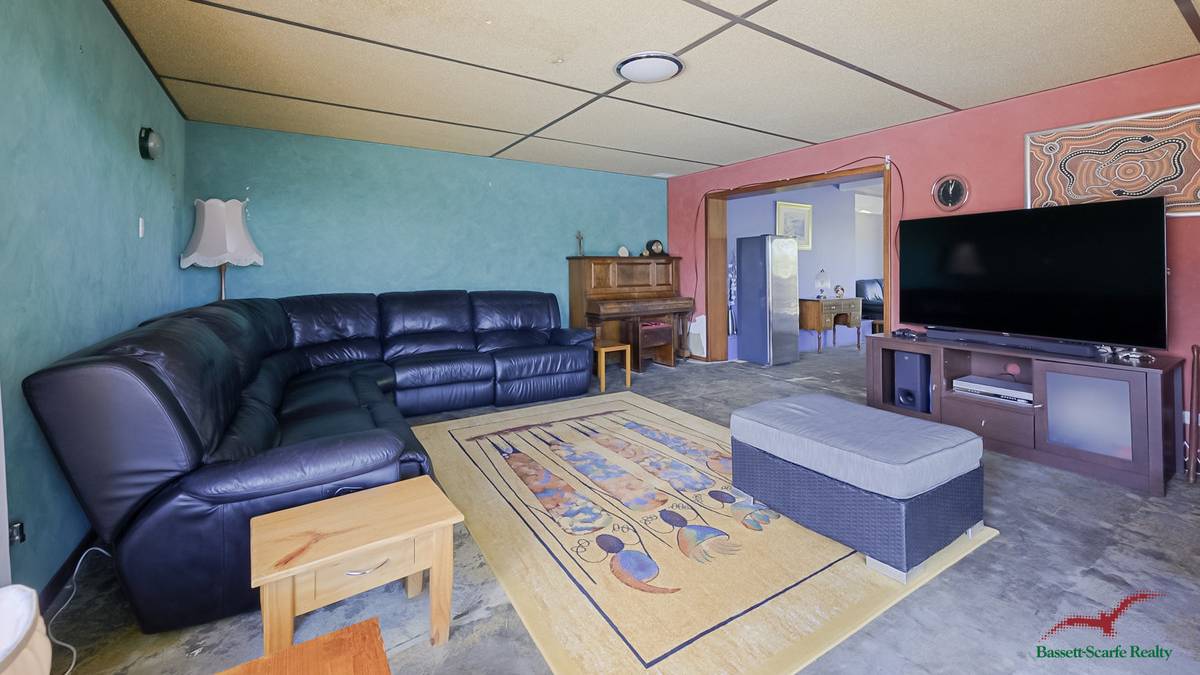 82 Leighton Road, Halls Head, WA 6210 AUS