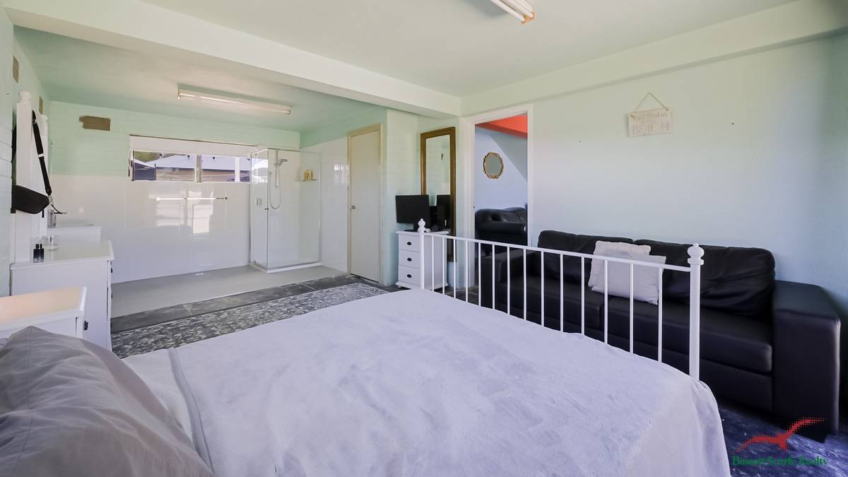 82 Leighton Road, Halls Head, WA 6210 AUS