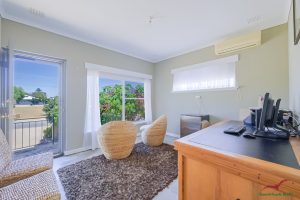 82 Leighton Road, Halls Head, WA 6210 AUS