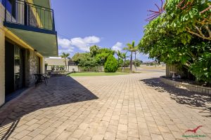 82 Leighton Road, Halls Head, WA 6210 AUS