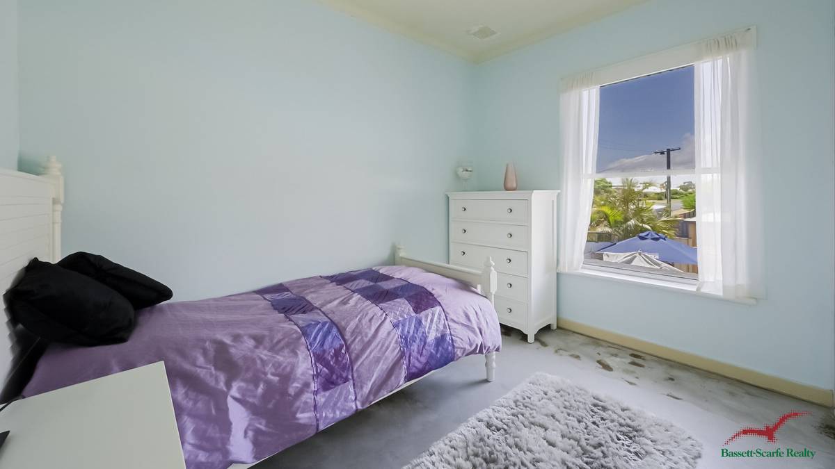 82 Leighton Road, Halls Head, WA 6210 AUS
