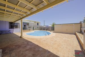 82 Leighton Road, Halls Head, WA 6210 AUS